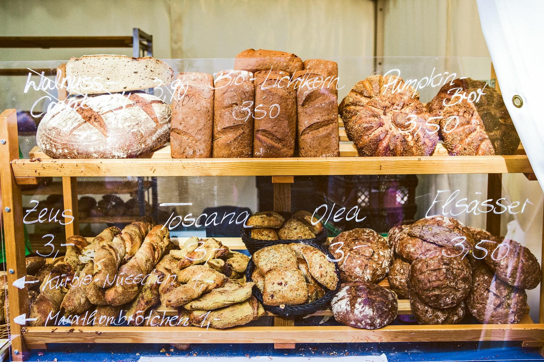 Freshly baked bread on shelves